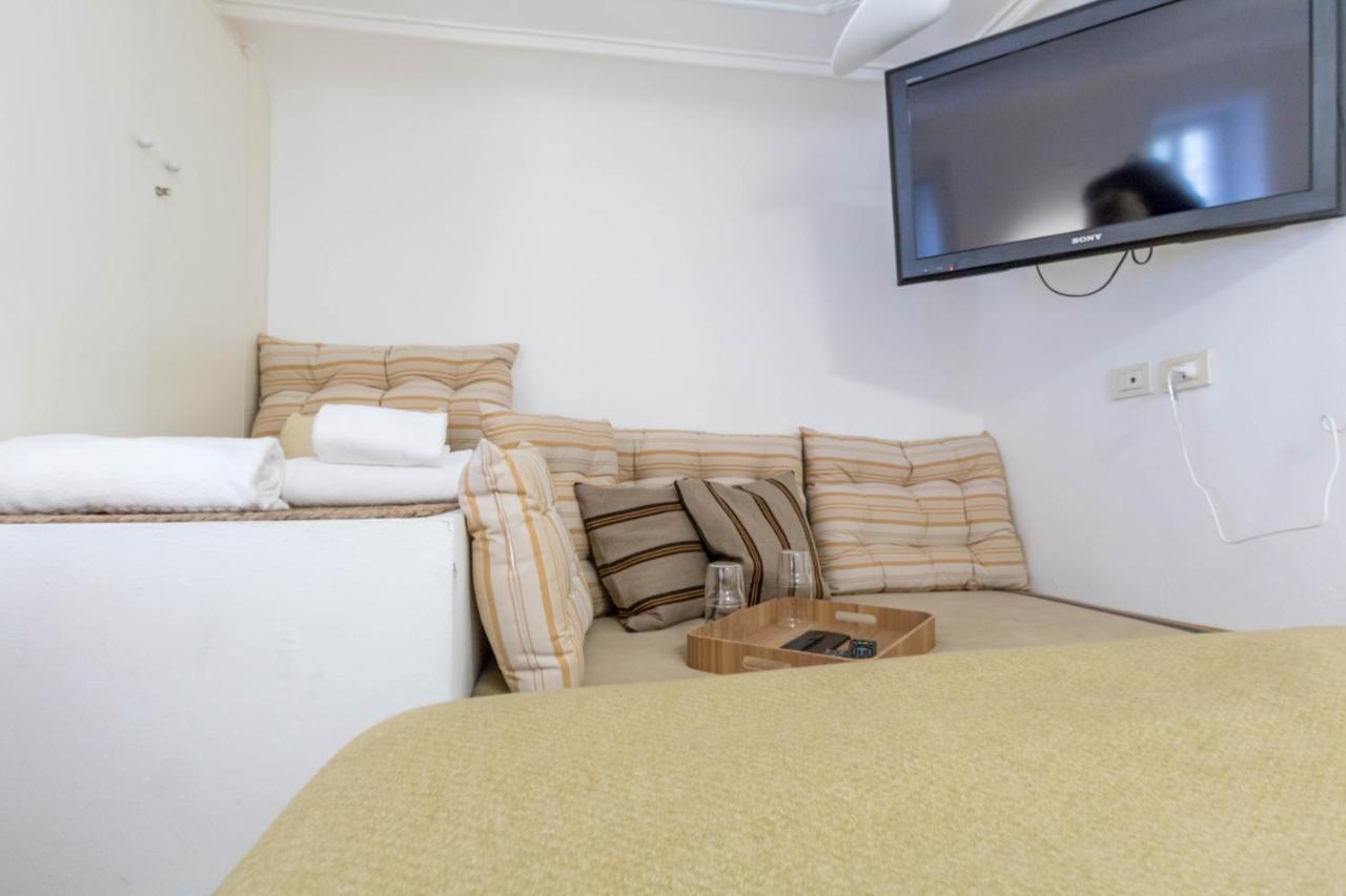 Ferienwohnung Joivy Modern Studio Near City Centre Mailand Exterior foto